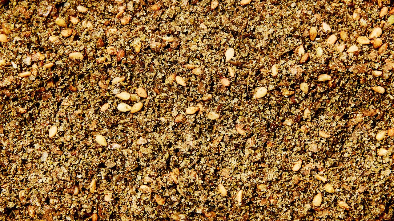 Secrets to the Best Lebanese Za'atar Blend: Family Recipe